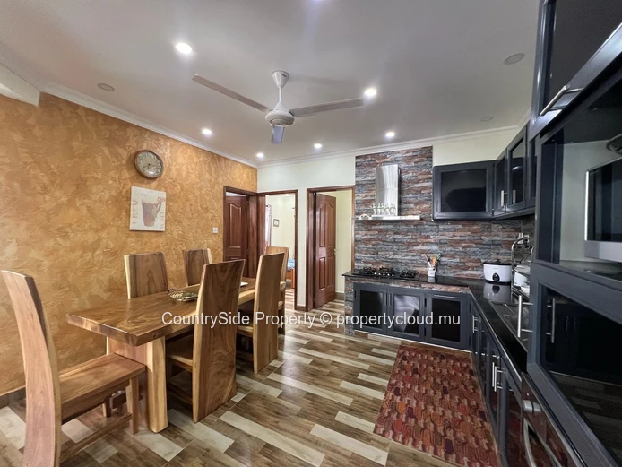 Walking distance to the beach