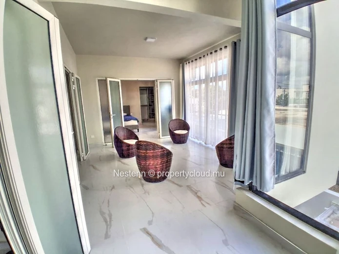 Villa contemporaine 4 chambres avec piscine 