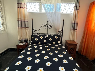 3 Bedroom Studio