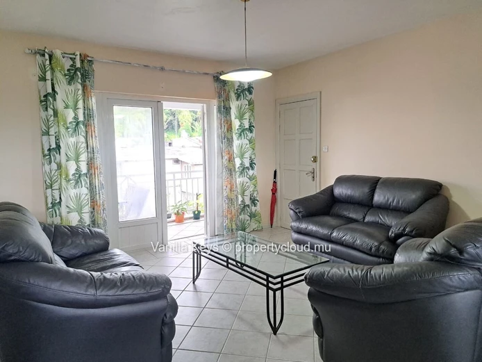 À Vendre – Charmant Appartement de 3 Chambres : Votre Petit Cocon au Cœur de Curepipe