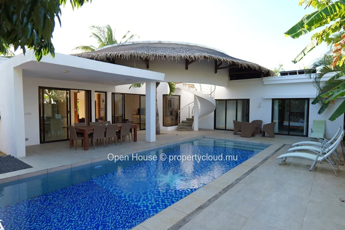 Villa meublée 4 chambres avec piscine à louer à Pointe aux Piments