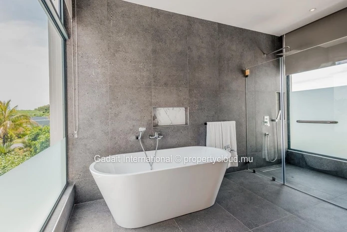 Mauritius Luxury Villa at Anahita – Beachfront Perfection with Golf and Privacy