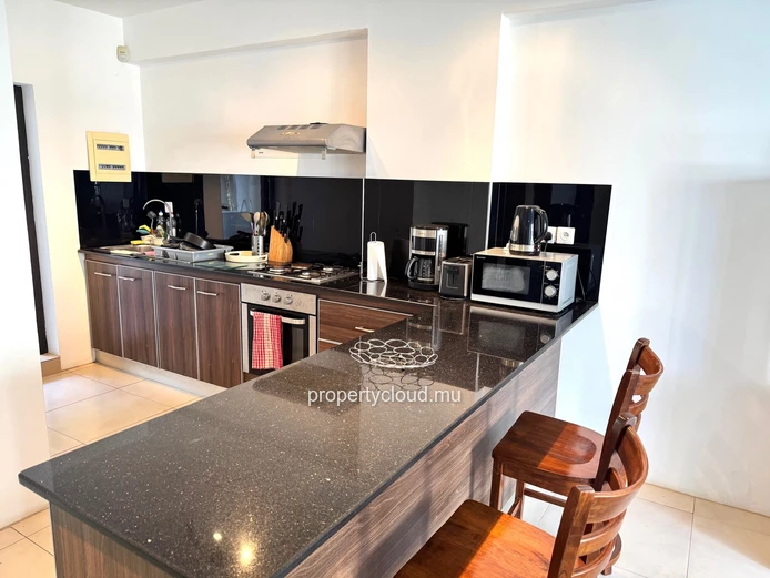 Flic en Flac Ile Maurice Superbe Appartement Meublé à Vendre dans une Résidence Sécurisée avec Piscine