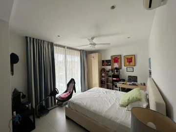 5 Bedroom Villa