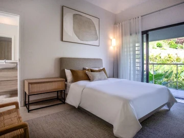 5 Bedroom Villa