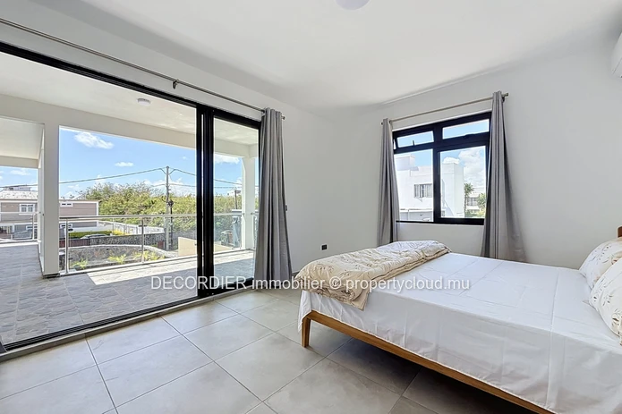 Contemporary elegance in the heart of Pereybère