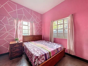 10 Bedroom House