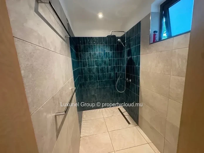 Pointe Aux Canonniers – Prestige Seafront Residence – Direct Beach Access