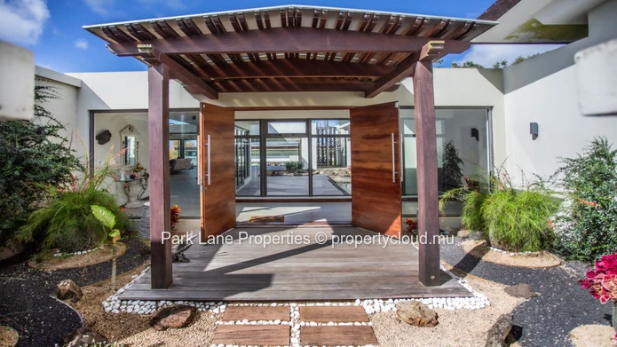 Exceptional Villa with Golf and Sea Views – Avalon Golf Estate