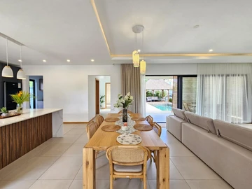 4 Bedroom Villa