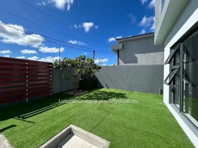 Elegant Villa with Master Suite and Outdoor Living Areas