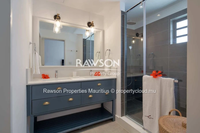 3 Bedroom Apartment | Seaview | Private Garden | Swimming Pool | Saint-Antoine