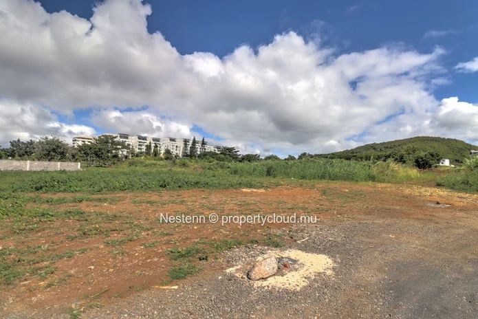 Residential & commercial/residential Plot of 4220.77 
