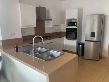 4 Bedroom Apartment