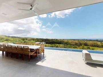 5 Bedroom Villa