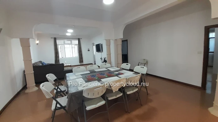 Bloc of apartments for sale in Flic-En-Flac - Exceptional Opportunity Not to Be Missed! 