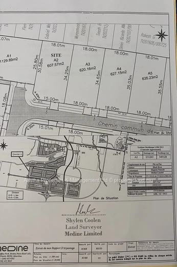 620m² Médine Land, Flic en Flac — Foreign Buyers OK, Ideal for Complex