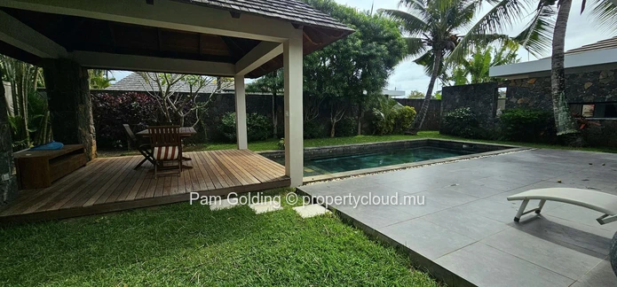 Villa de 4 chambres à vendre à Pereybère, acceptant les animaux | Piscine privée & garage