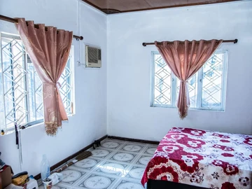 10 Bedroom House