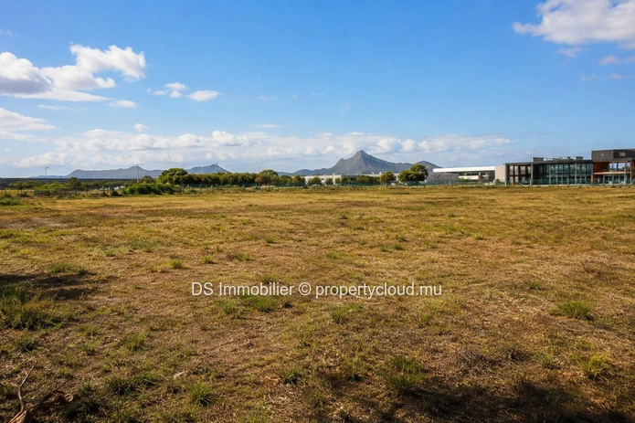 Terrains Commerciaux À Vendre – Cascavelle – Côte Ouest