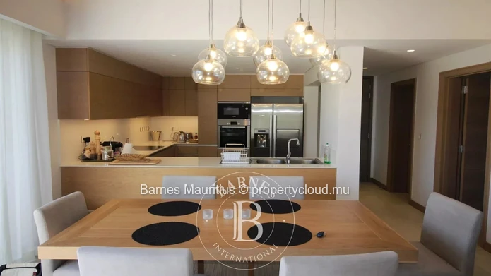 MONT CHOISY – Penthouse meublé proche de la plage - 2 chambres