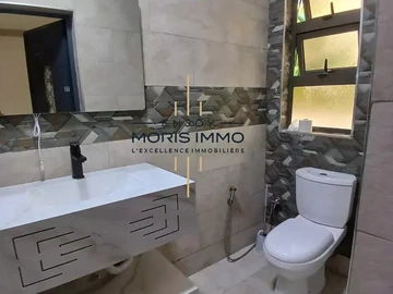 5 Bedroom Villa