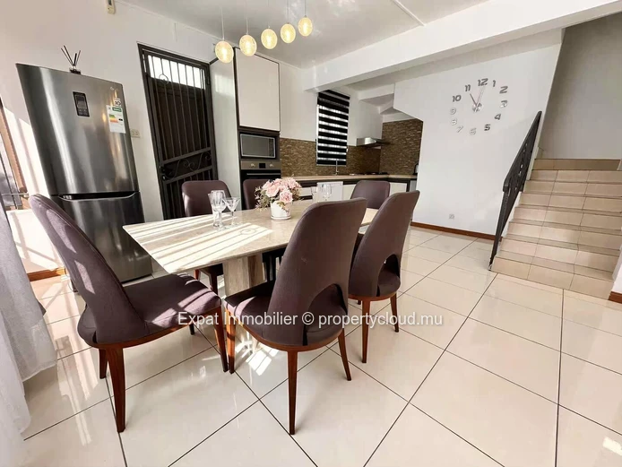 2-Bedroom House for Rent in Péreybère – Private Pool, Security & Convenient Location Near Chemin Le Flamant