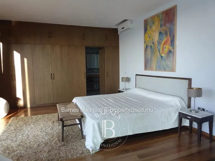 ROCHES NOIRES - Furnished Penthouse - 3 Bedrooms