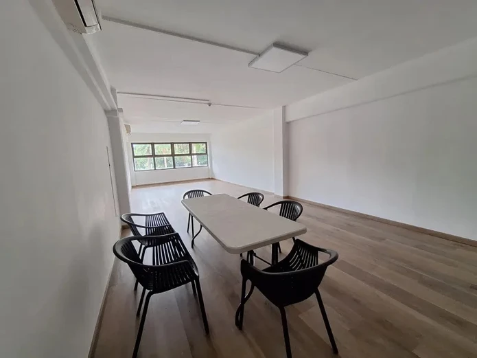 Office - 56m2 - Rivi00e8re Noire - Ref. BU89682LO