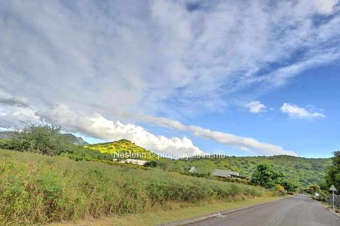 Exceptional plot of land of 2,167.66 m² – Highly sought-after gated community 