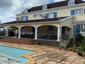 5 Bedroom Villa
