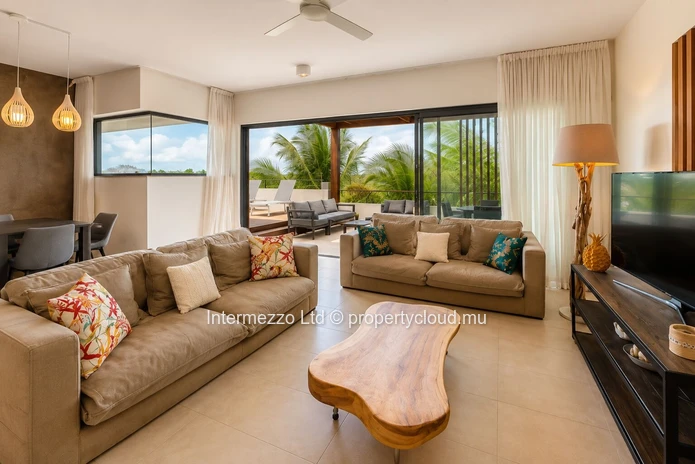 Penthouse IRS vue golf à Mont Choisy – 3 chambres en suite | Dernier étage | Île Maurice