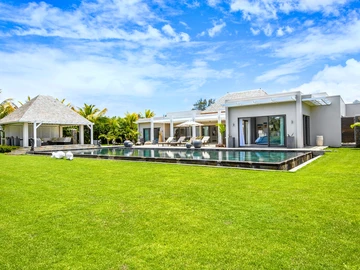 4 Bedroom Villa