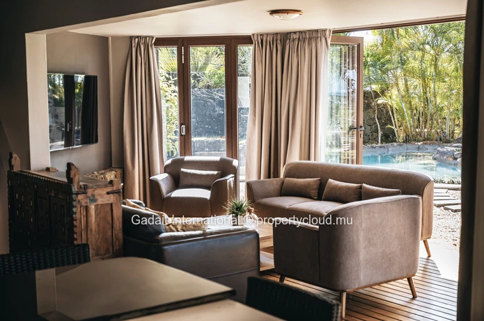 Villa de Plain-Pied à Vendre à Belle Vue Harel, Île Maurice | Piscine Privée & Grand Jardin de 1 800 m² (duplicate)