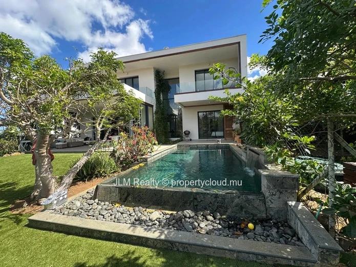 For Rent: Modern 4-Bedroom En-Suite Villa, Tamarin, Mauritius