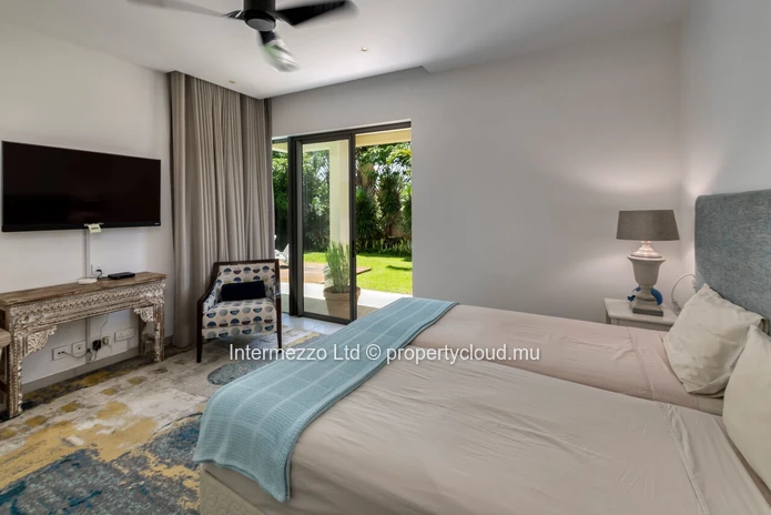 Title tag Villa for sale Mont Mascal – Private 6-villa residence | Intermezzo