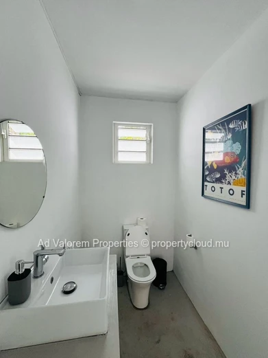 Grande Maison 9 Chambres à Vendre à La Gaulette