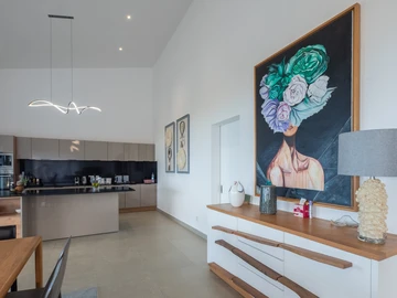 5 Bedroom Villa