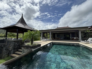 4 Bedroom Villa