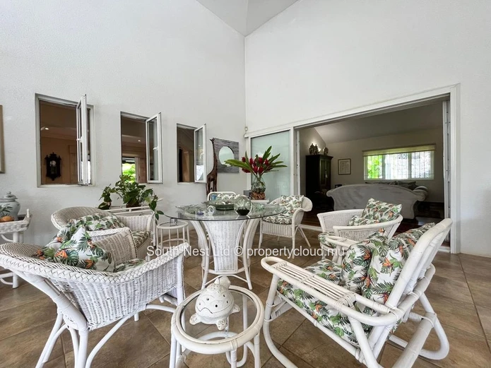 Elegant Family Residence in a Prime and Secure Estate