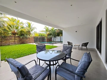 4 Bedroom Villa