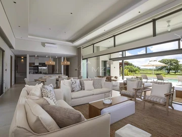 4 Bedroom Villa