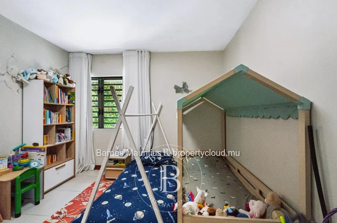 FLORÉAL – Elegant Family Home with Garden - 5 bedrooms