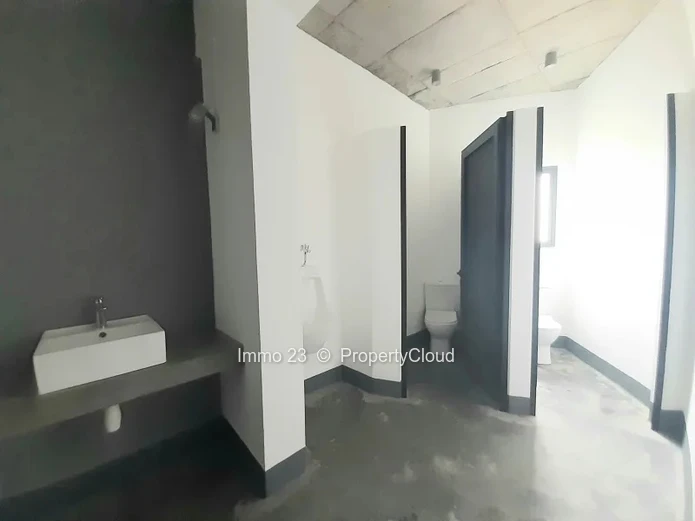 Bureau - 67m2 - Belle Terre - Ref. BU55380LO