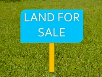 Land for sale at the back of SUPER U GRAND BAIE.
