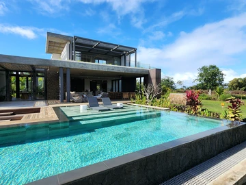 4 Bedroom Villa