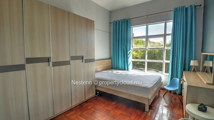 House of 6 bedrooms
