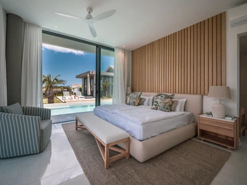 4 Bedroom Villa