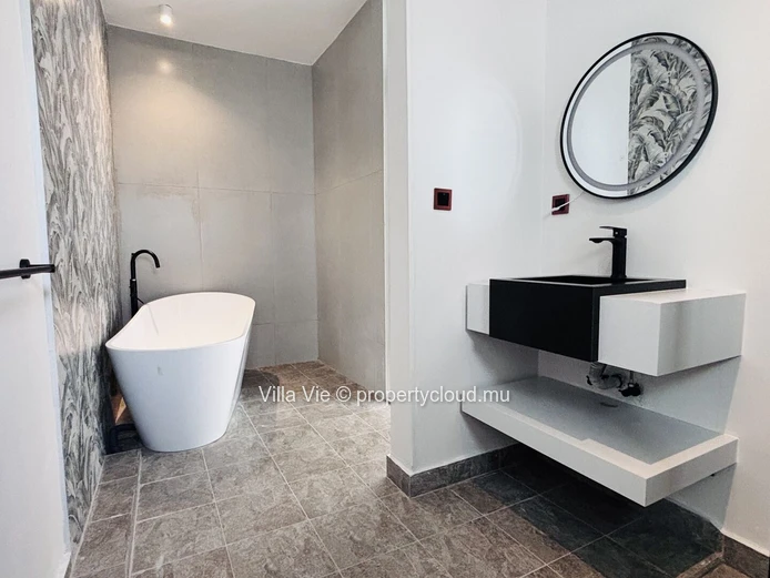 Péreybère - Charming 3-bedroom duplex with swimming pool