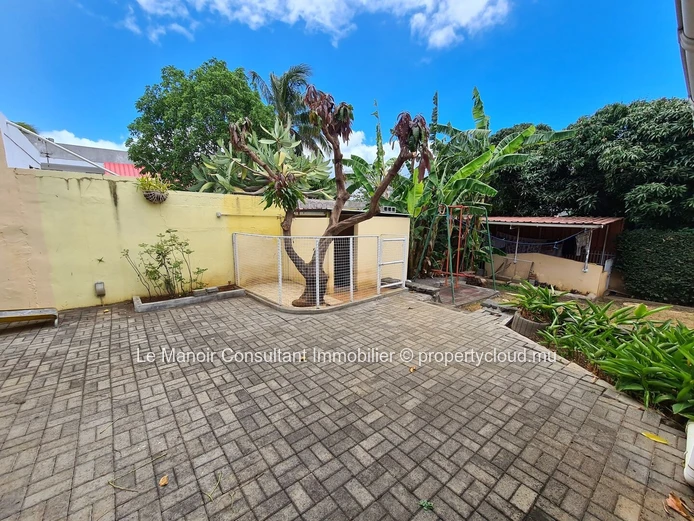 Villa de 5 chambres avec piscine à vendre à Bambous